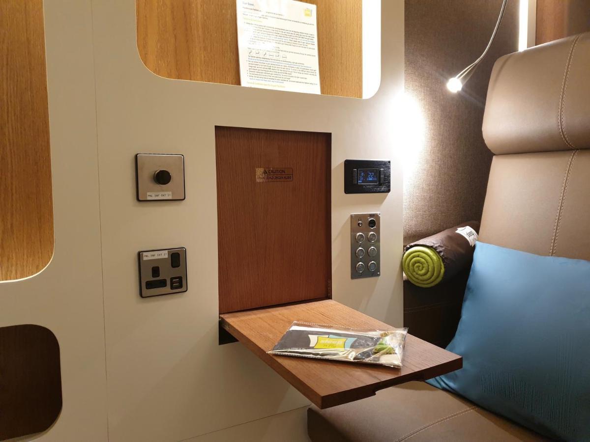 Hotel Sleep 'N Fly Sleep Lounge, B-Gates Terminal 3 - Transit Only à Dubaï Extérieur photo